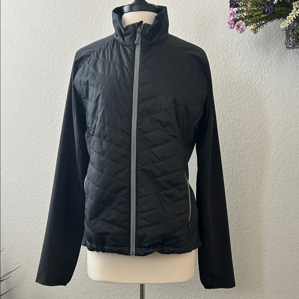 Nathan Women’s Running Hiking Workout Jacket.